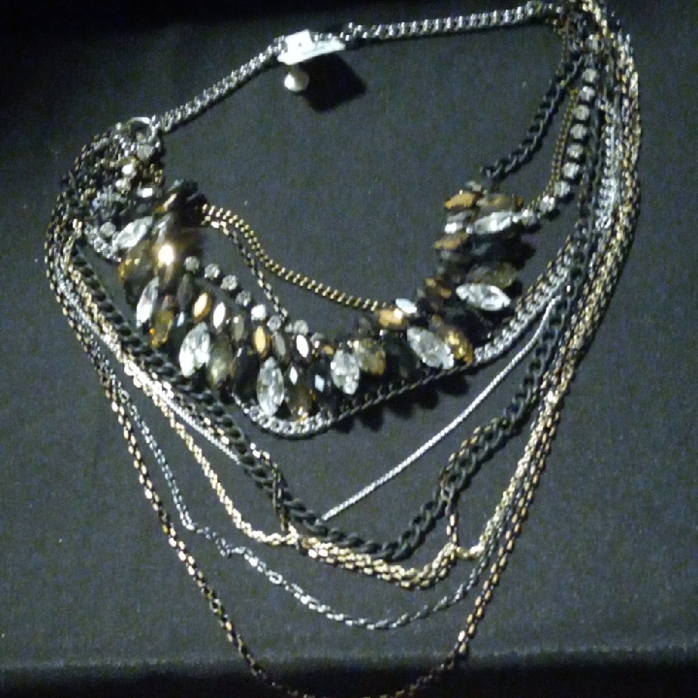 Loft Elegant Multi-Layered Necklace in Black and Gold